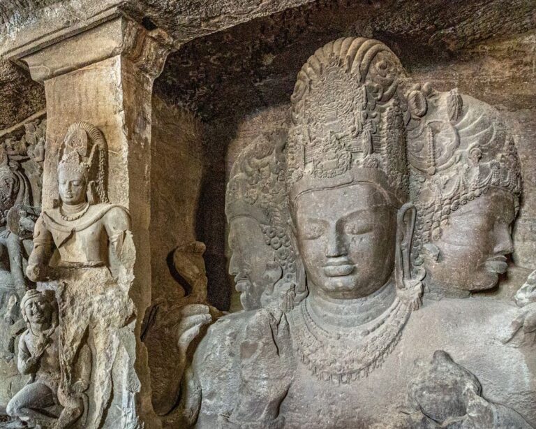 elephanta-caves-tour-by-magical-mumbai-tours